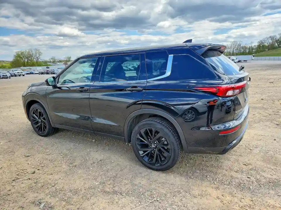 JA4J4UA80PZ036534 2023 MITSUBISHI OUTLANDER-1