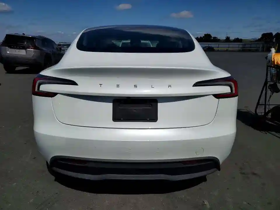 5YJ3E1EA7RF730346 2024 TESLA MODEL 3-5