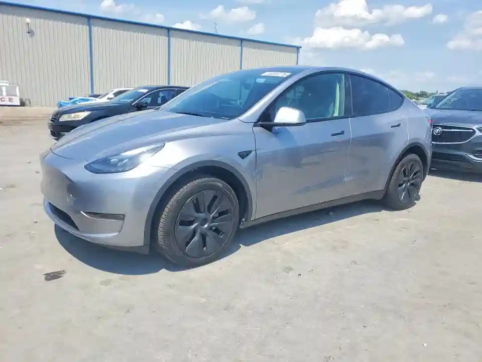 7SAYGDEEXRA320838 2024 TESLA MODEL Y-0