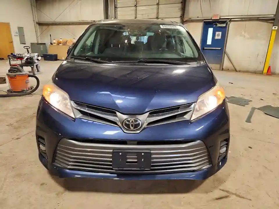 5TDYZ3DC9JS934400 2018 TOYOTA SIENNA-4
