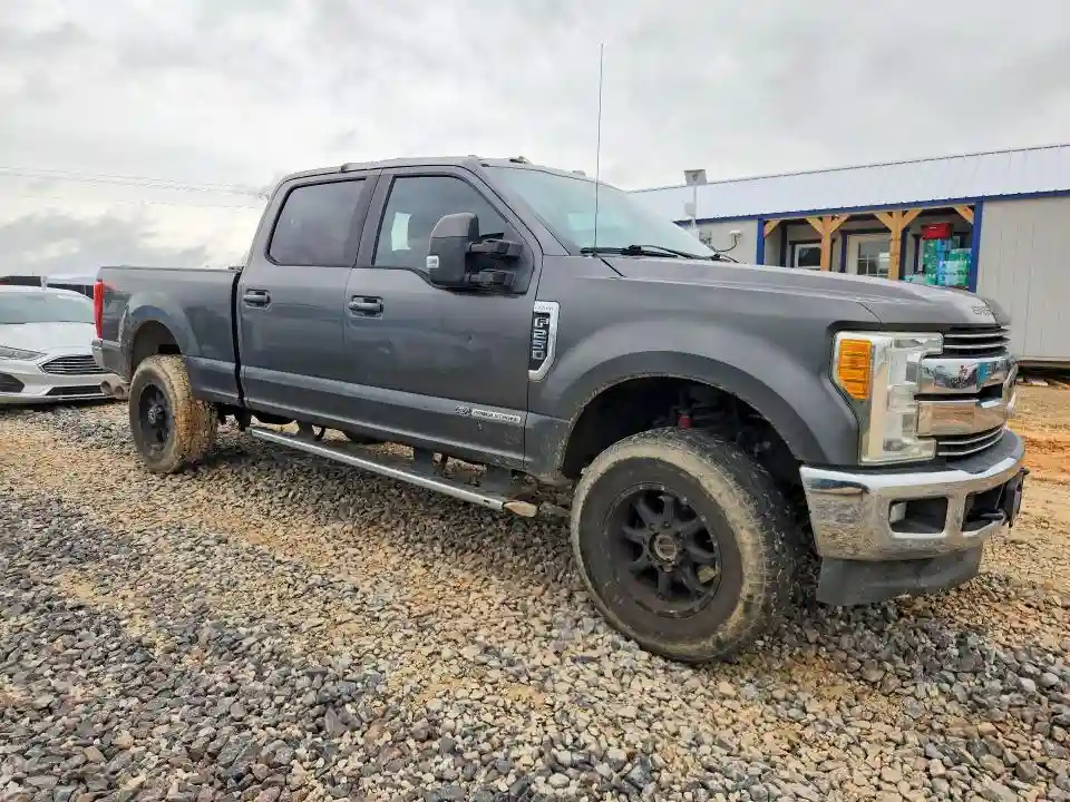 1FT7W2BTXHEC44561 2017 FORD F250-3