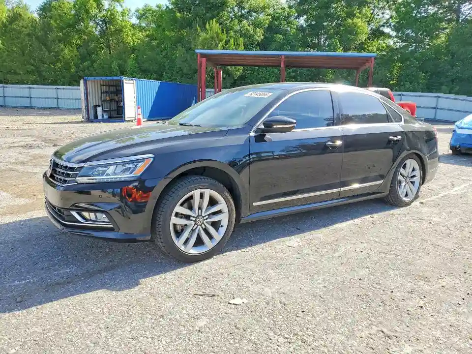 1VWCT7A37HC085500 2017 VOLKSWAGEN PASSAT-0