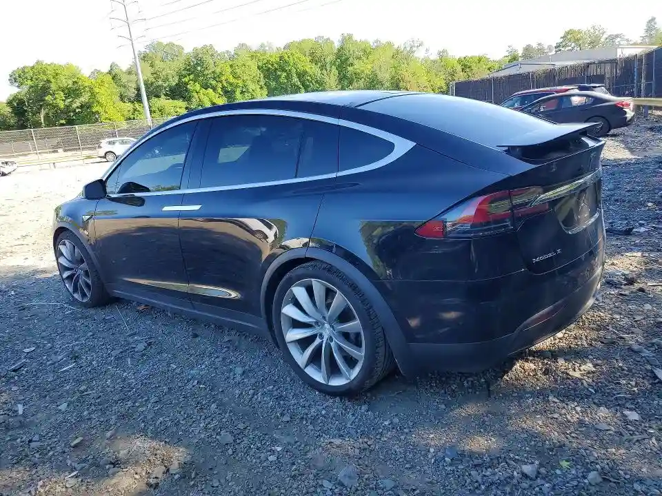 5YJXCBE24GF014605 2016 TESLA MODEL X-1