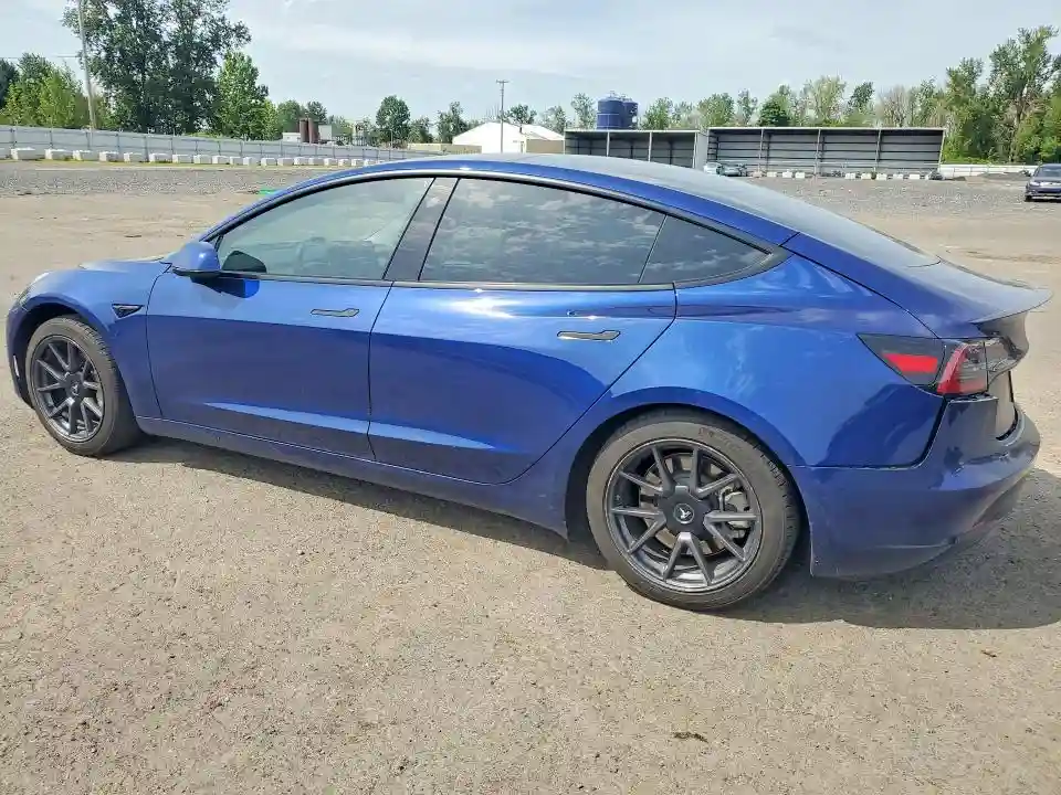 5YJ3E1EA5PF677577 2023 TESLA MODEL 3-1
