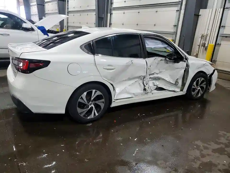 4S3BWAF61M3015667 2021 SUBARU LEGACY-2