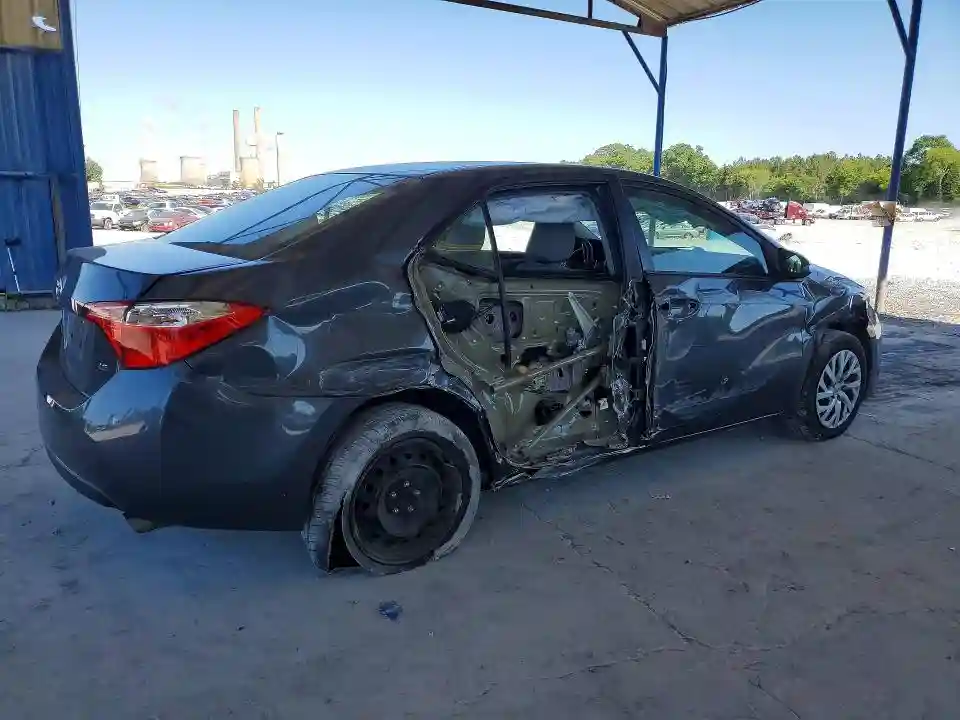 5YFBURHE2JP851886 2018 TOYOTA COROLLA-2