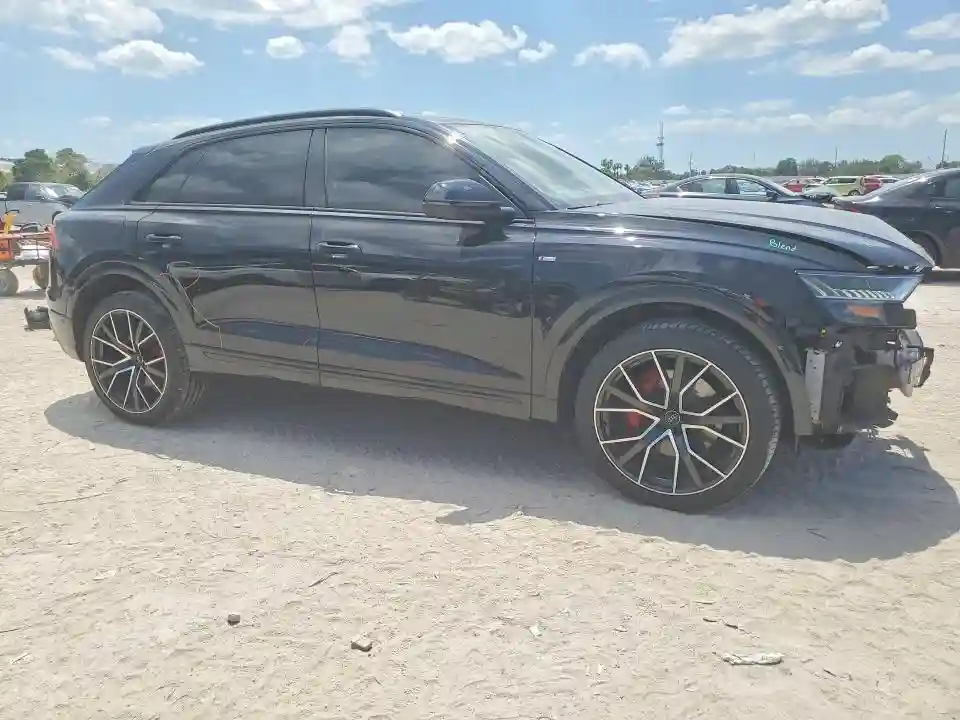 WA1FVAF1XKD042392 2019 AUDI Q8-3
