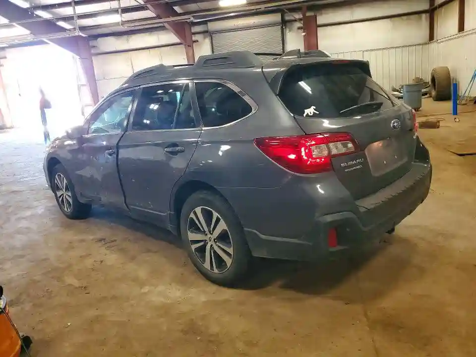 4S4BSANC0J3213960 2018 SUBARU OUTBACK-1