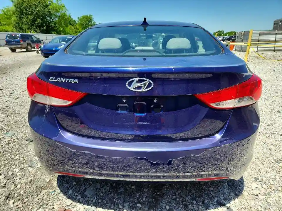 5NPDH4AE1DH185017 2013 HYUNDAI ELANTRA-5