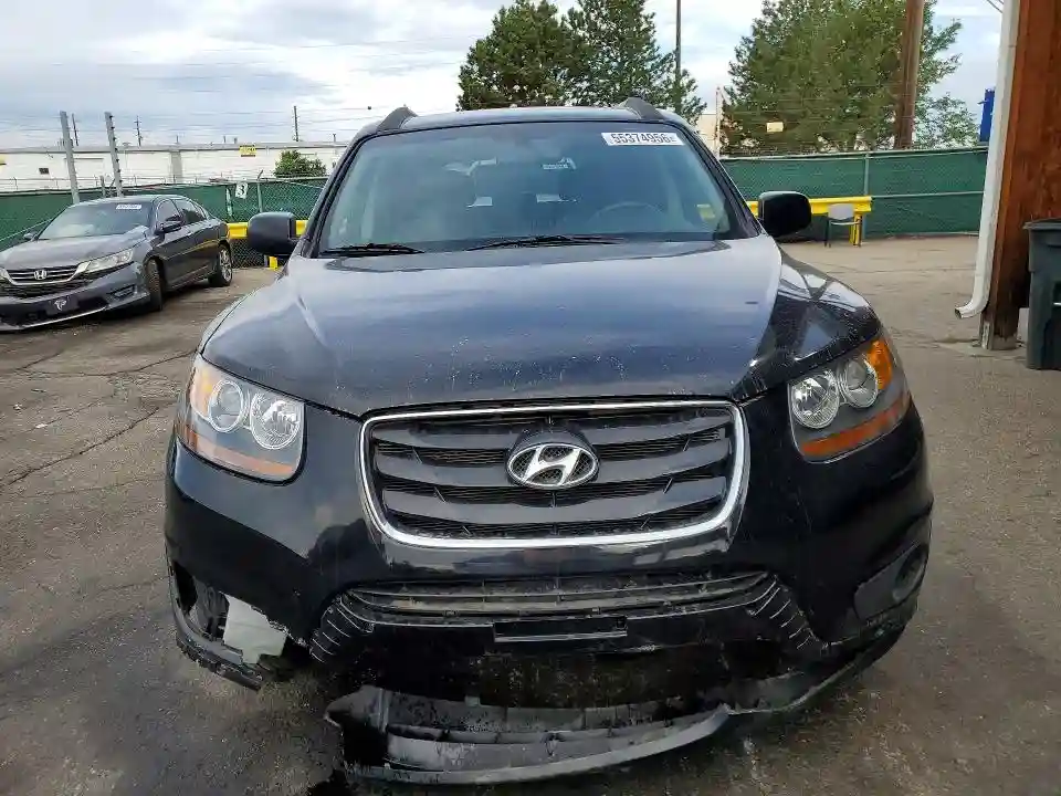 5XYZG3AB2BG025578 2011 HYUNDAI SANTA FE-4