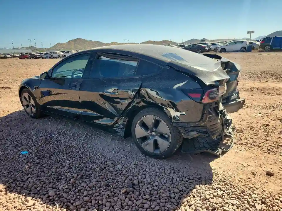 5YJ3E1EA4PF460120 2023 TESLA MODEL 3-1