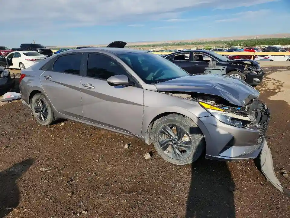 KMHLM4AG5NU254108 2022 HYUNDAI ELANTRA-3