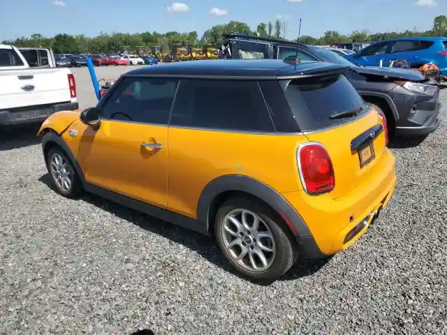 WMWXP7C56G3B49774 2016 MINI COOPER-1