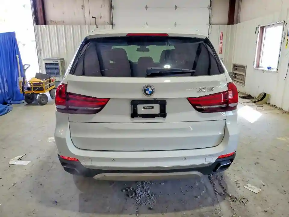 5UXKT0C5XJ0V99870 2018 BMW X5-5