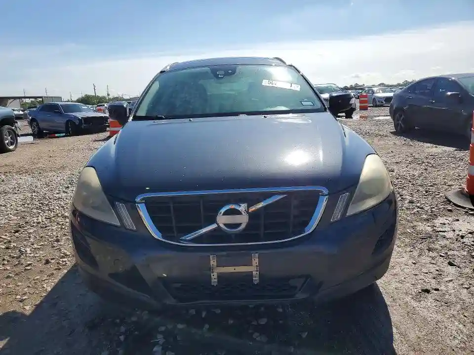 YV4952DL2D2382063 2013 VOLVO XC60-4