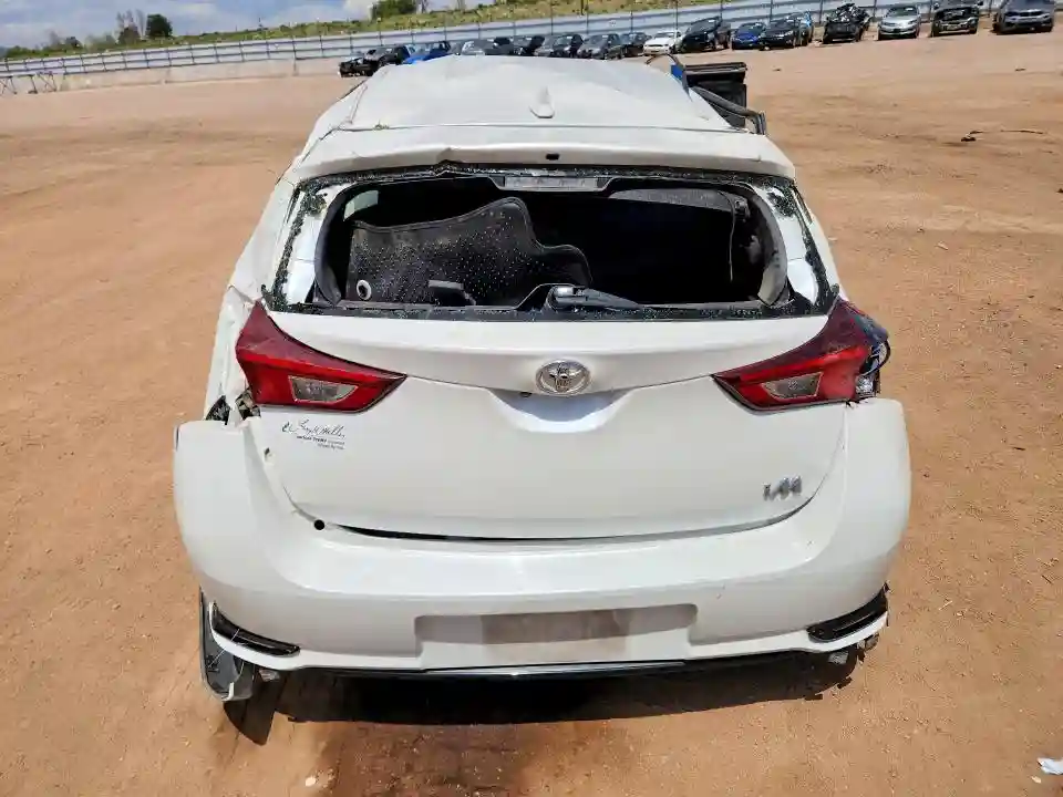 JTNKARJE3JJ557254 2018 TOYOTA COROLLA-5