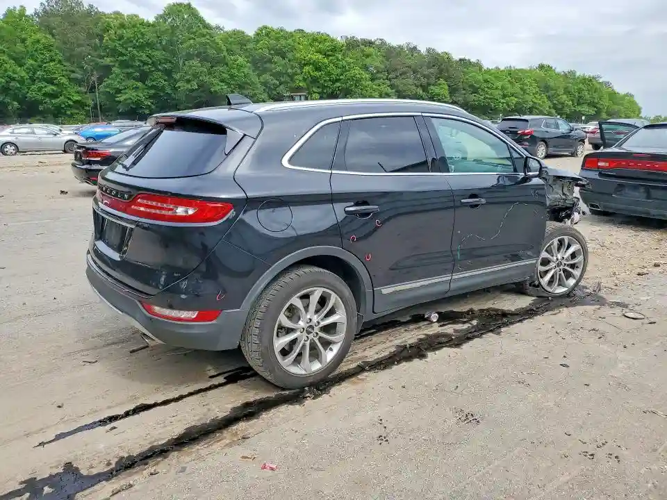 5LMCJ2C90KUL42827 2019 LINCOLN MKC-2