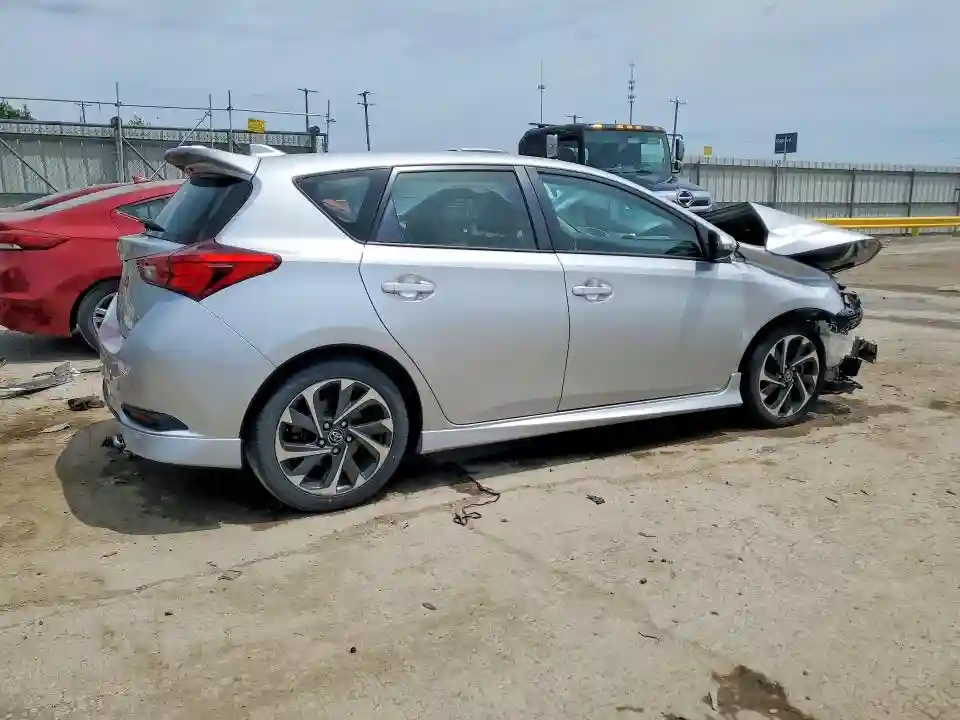 JTNKARJE2JJ574076 2018 TOYOTA COROLLA-2