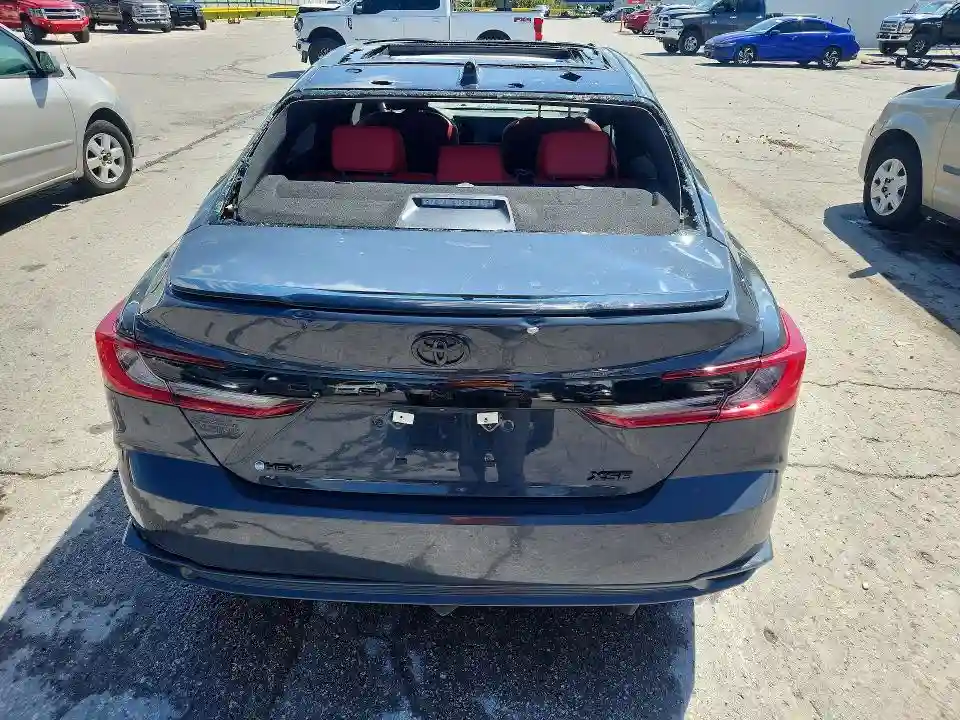 4T1DAACK8SU524456 2025 TOYOTA CAMRY-5