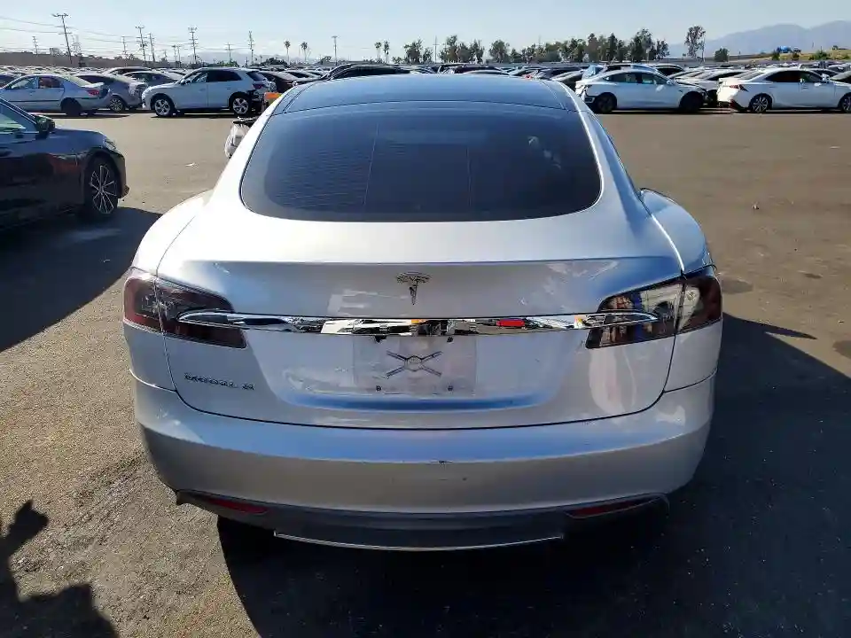 5YJSA1CN6CFP02929 2012 TESLA MODEL S-5