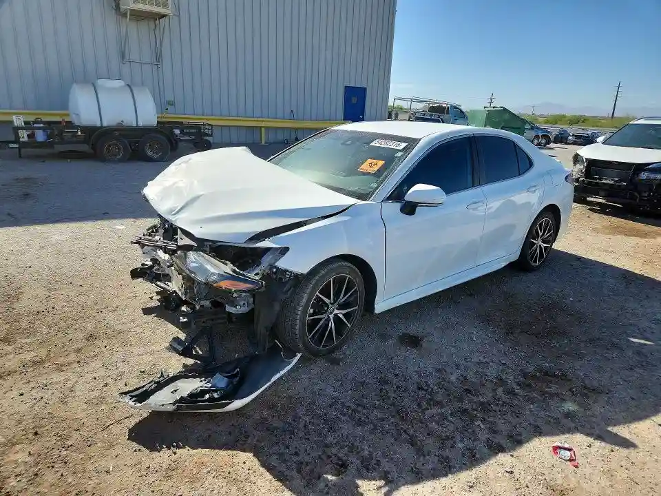 4T1G11AK4NU647577 2022 TOYOTA CAMRY-0