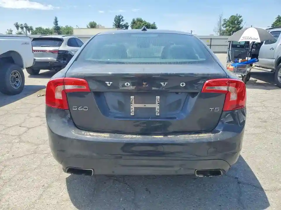 YV140MFK8F2357046 2015 VOLVO S60-5