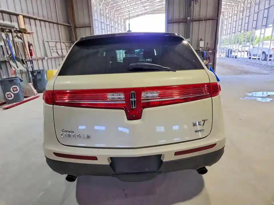 2LMHJ5AT8FBL00852 2015 LINCOLN MKT-5