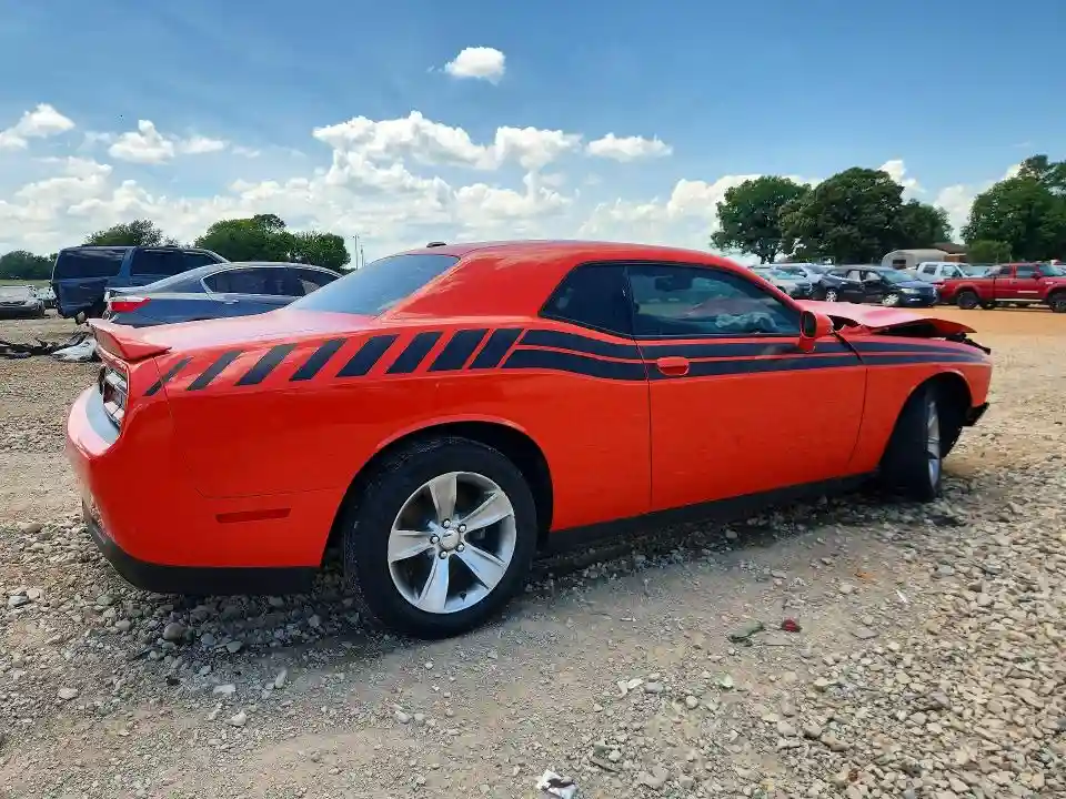 2C3CDZAG5JH246643 2018 DODGE CHALLENGER-2