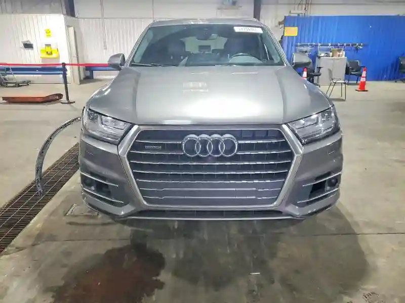 WA1LAAF72JD023711 2018 AUDI Q7-4