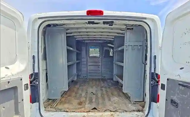 1N6BF0KM1GN811999 2016 NISSAN NV-5