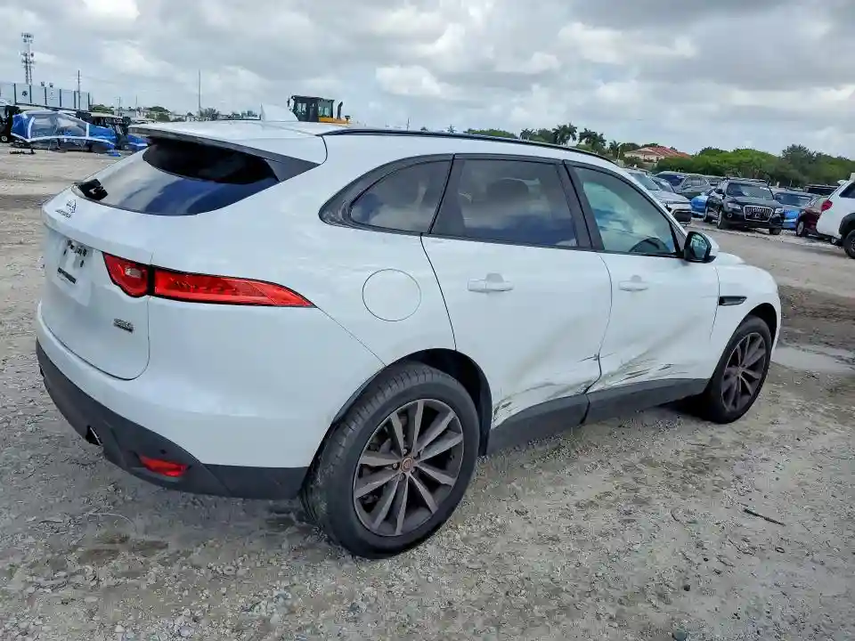 SADCK2FX6KA367431 2019 JAGUAR F-PACE-2