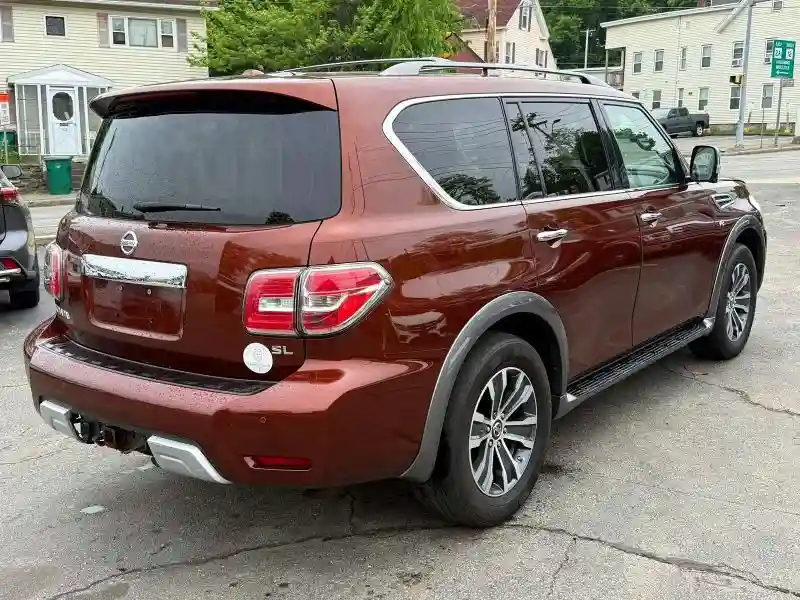 JN8AY2NC8H9501774 2017 NISSAN ARMADA-2
