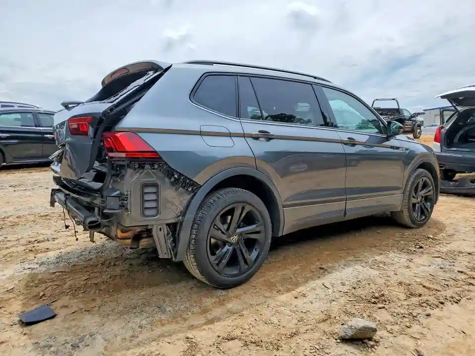 3VVCB7AX5PM039560 2023 VOLKSWAGEN TIGUAN-2