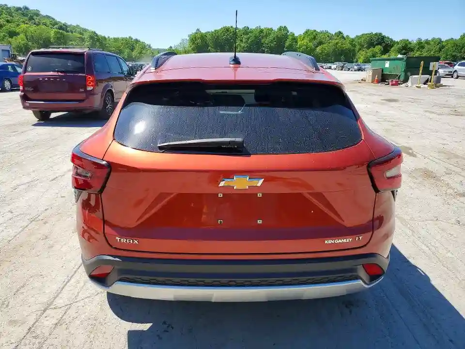 KL77LHE20RC058715 2024 CHEVROLET TRAX-5