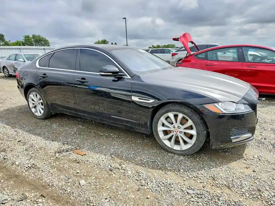 SAJBD4BN0HCY47285 2017 JAGUAR XF-3