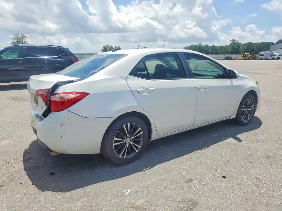 5YFBURHE1JP806180 2018 TOYOTA COROLLA-2