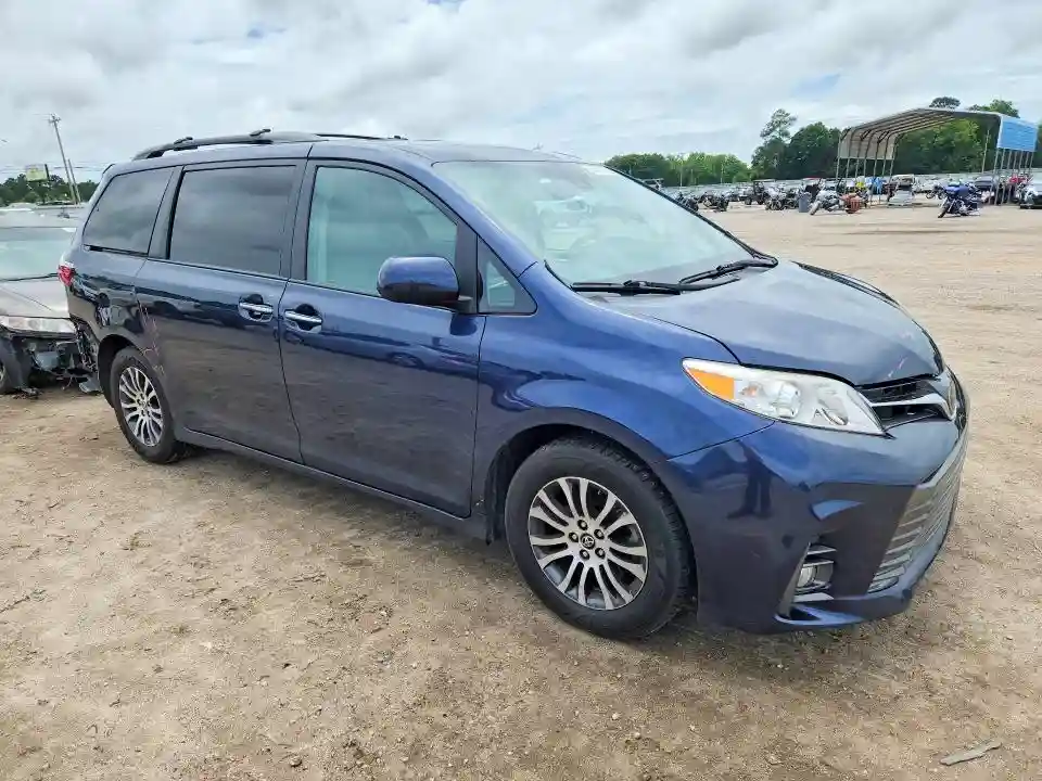 5TDYZ3DC6KS975827 2019 TOYOTA SIENNA-3