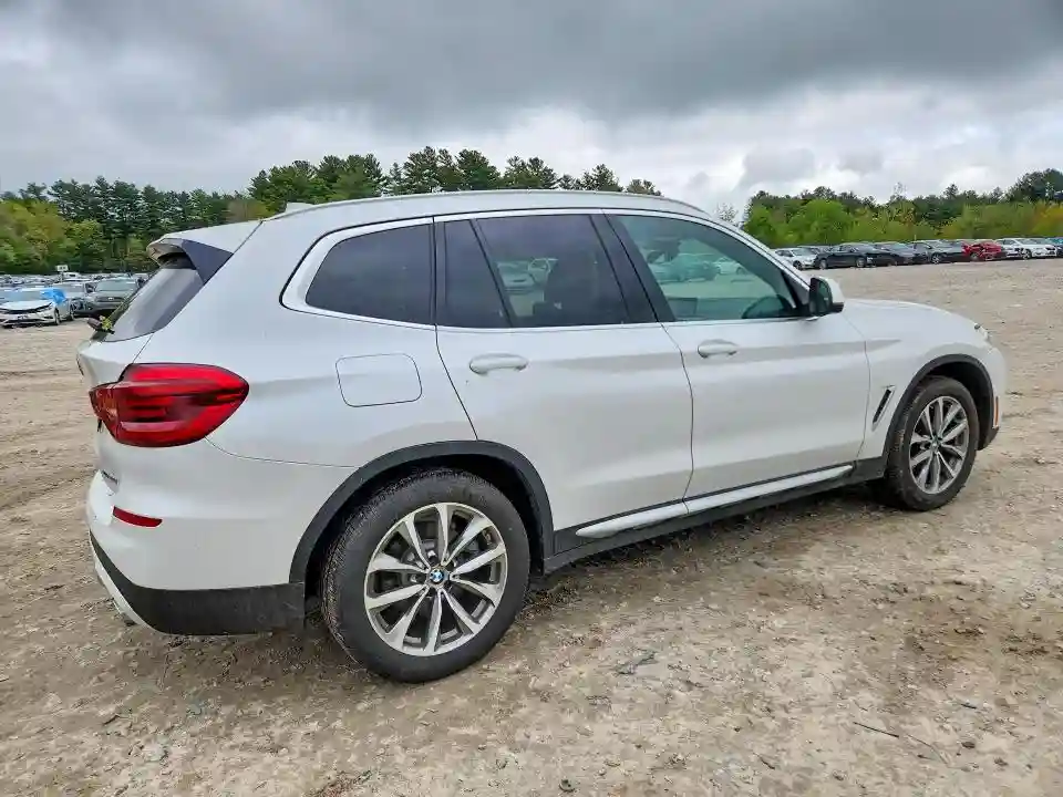 5UXTR9C5XKLP91250 2019 BMW X3-2