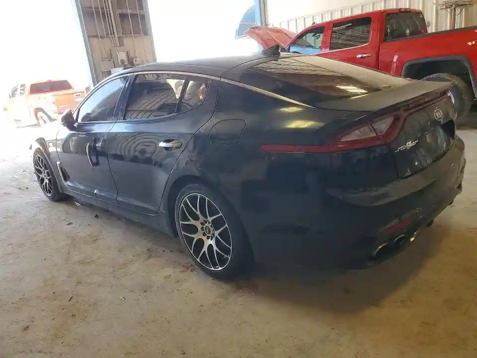 KNAE15LA7J6013800 2018 KIA STINGER-1