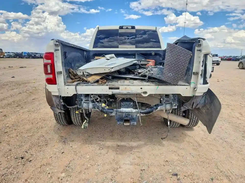 3C63RRNL0PG532243 2023 RAM 3500-5