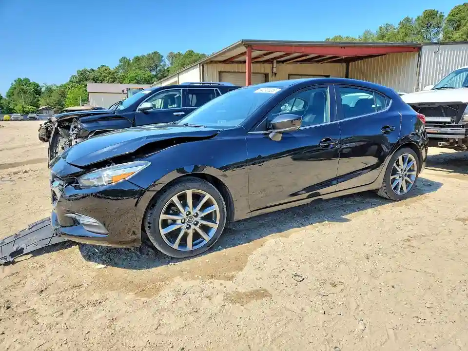 3MZBN1L34JM252531 2018 MAZDA 3-0