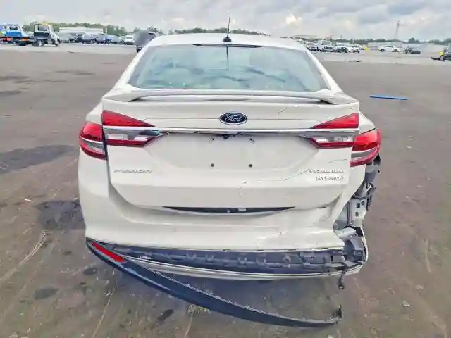 3FA6P0RU8JR147265 2018 FORD FUSION-5