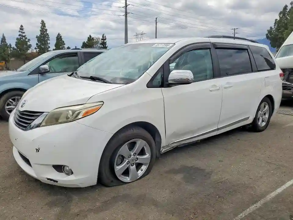 5TDKK3DC7DS368414 2013 TOYOTA SIENNA-0