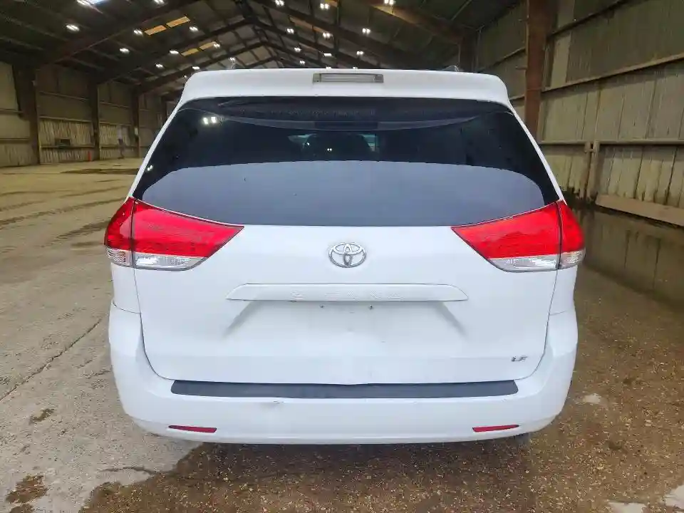 5TDKK3DC5CS196818 2012 TOYOTA SIENNA-5