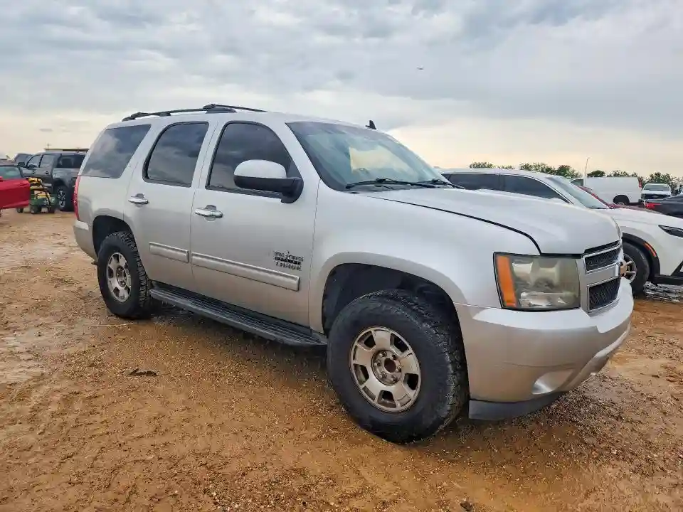 1GNSCBE02DR315945 2013 CHEVROLET TAHOE-3