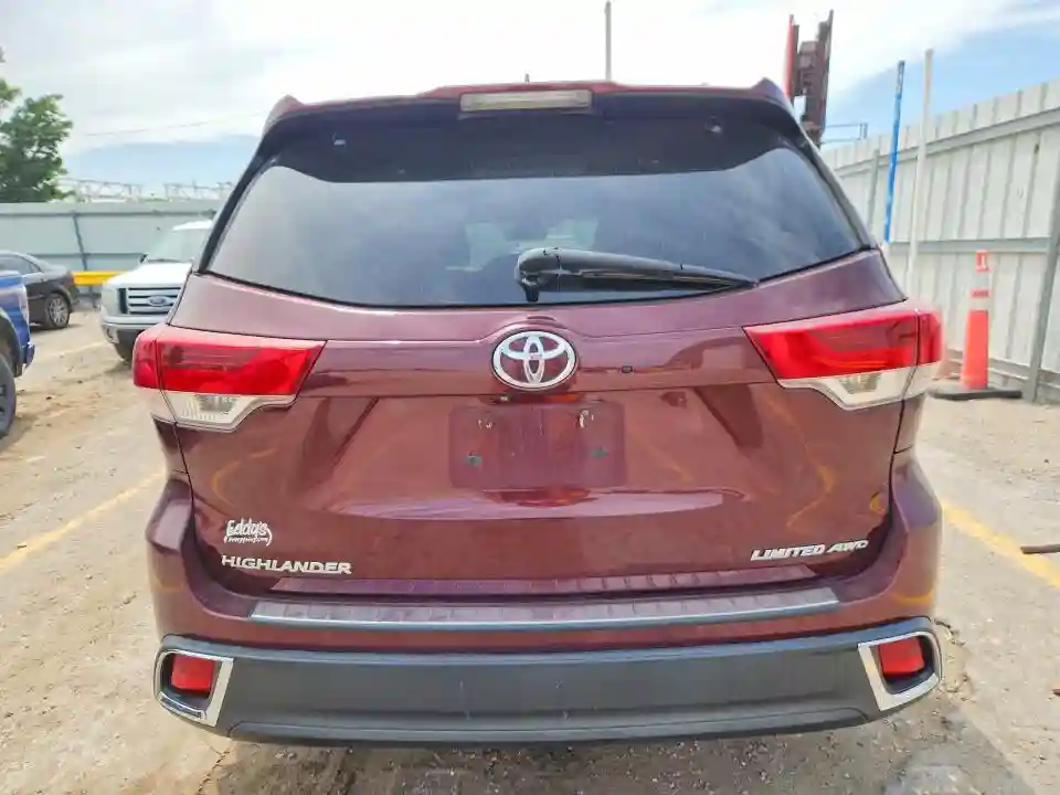 5TDDZRFHXHS390882 2017 TOYOTA HIGHLANDER-5