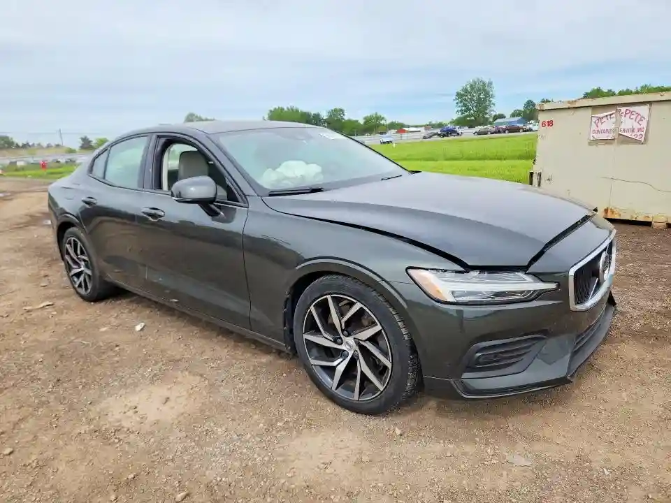 7JRA22TK9LG042588 2020 VOLVO S60-3