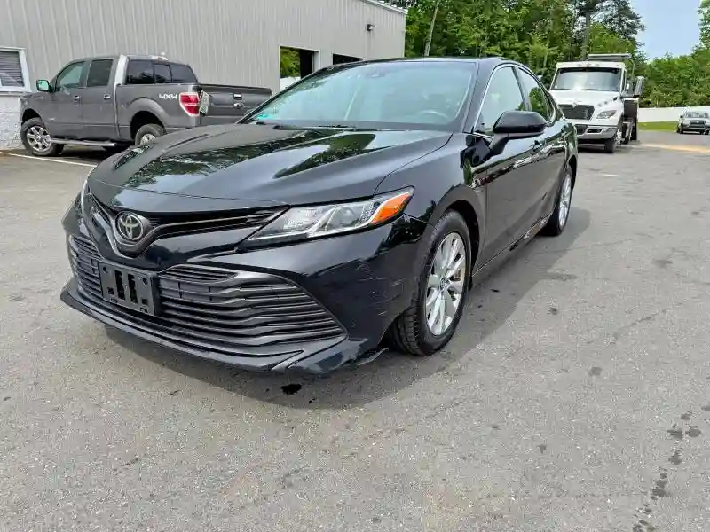 JTNB11HK0J3050913 2018 TOYOTA CAMRY-0