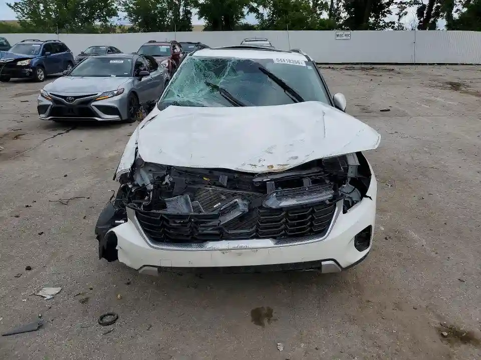 KNDER2AA7S7712319 2025 KIA SELTOS-4