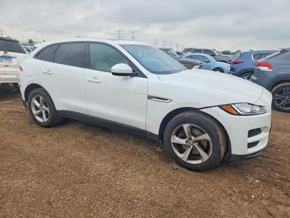 SADCJ2EV1JA257419 2018 JAGUAR F-PACE-3